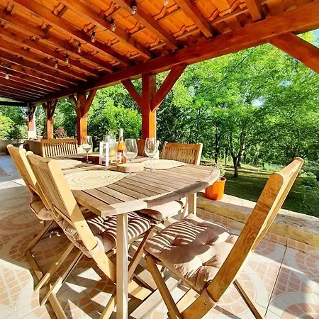 Maison Calme Au Coeur Du Perigord Noir - 3 *