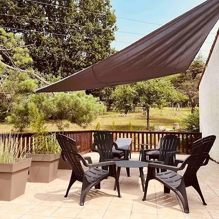 Maison Calme Au Coeur Du Perigord Noir - 3 *